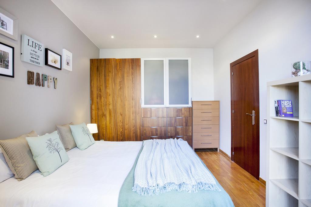 Apartments Barcelona & Home Deco Viladomat Экстерьер фото