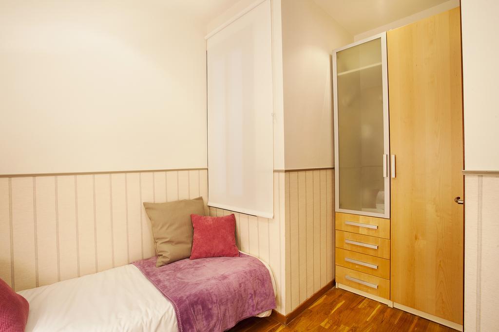 Apartments Barcelona & Home Deco Viladomat Экстерьер фото